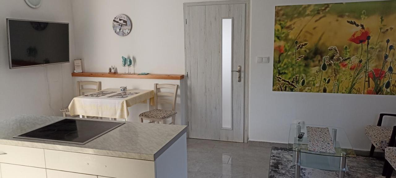 Apartman Gutino Ceska Trebova Exteriör bild